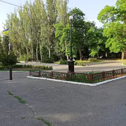 Monument to the Founders of Nova Kakhovka - Nova Kakhovka