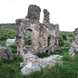 Vynohradiv Castle (Nyalab Castle) - Vynohradiv