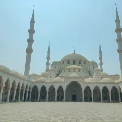 Sheikh Zayed Mosque Fujairah - Fujairah