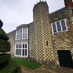 Hall Place Stables and Craft Workshops - Bexley