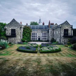 Hall Place Stables and Craft Workshops - Bexley