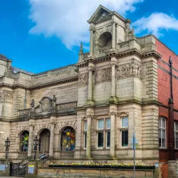 Bury Art Museum and Sculpture Centre - Bury