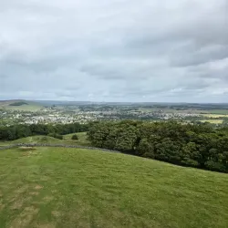 Grin Low and Solomon's Temple - Buxton