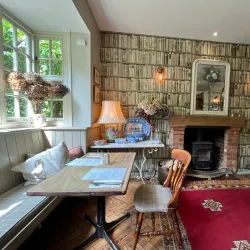 The Red Lion Pub - Chalfont St Peter