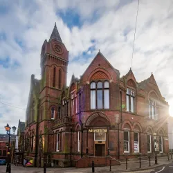 Chesterfield Museum and Art Gallery - Chesterfield