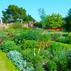 Bishop's Palace Gardens - Chichester