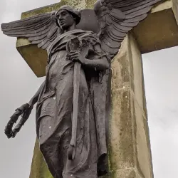 Dalry War Memorial - Dalry