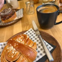 Local Artisan Shops and Cafes - Dalry