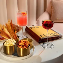 The Green Hotel - Dollar