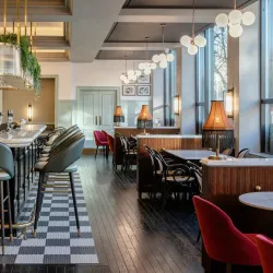 The Green Hotel - Dollar