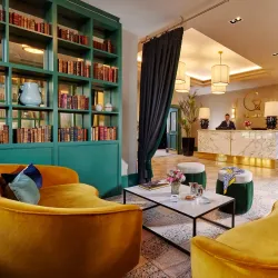 The Green Hotel - Dollar