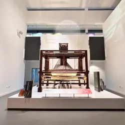 Dunfermline Carnegie Library & Galleries - Dunfermline