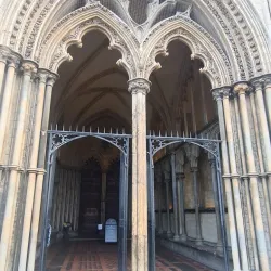 The Bishop's Palace Gardens - Ely