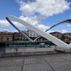 Gateshead Millennium Bridge - Gateshead