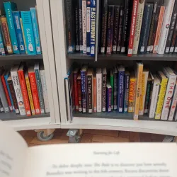 Gravesend Library - Gravesend