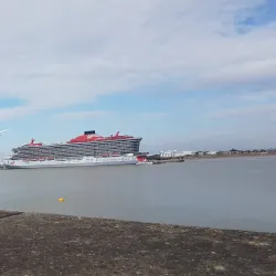 Gravesend Town Pier - Gravesend