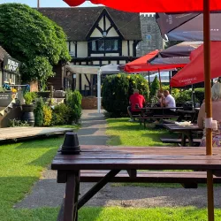 The Leather Bottle Pub - Grays