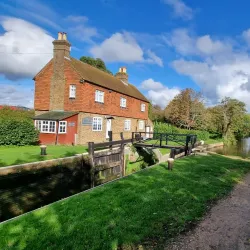River Wey and Godalming Navigations - Guildford