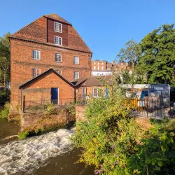 Yvonne Arnaud Theatre - Guildford