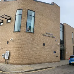 Huntingdon Library and Art Gallery - Huntingdon