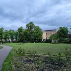 Ilford War Memorial Gardens - Ilford