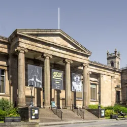 Paisley Museum and Art Galleries - Paisley