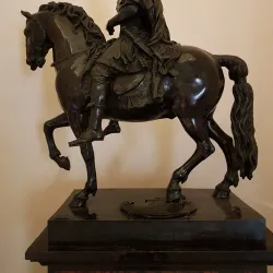 Paisley Museum and Art Galleries - Paisley