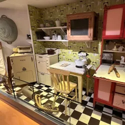 Peterborough Museum and Art Gallery - Peterborough