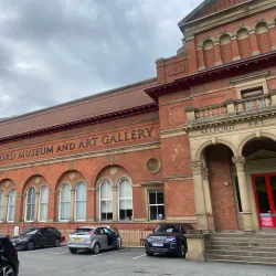 Salford Museum and Art Gallery - Salford