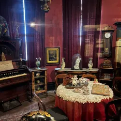 Salford Museum and Art Gallery - Salford