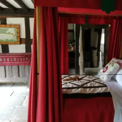 Shakespeare Birthplace Trust - Mary Arden's Farm - Solihull