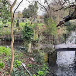 Tottenham Cemetery - Tottenham