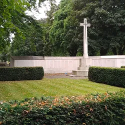 Tottenham Cemetery - Tottenham