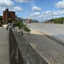Riverside Walks along the Thames - Wandsworth