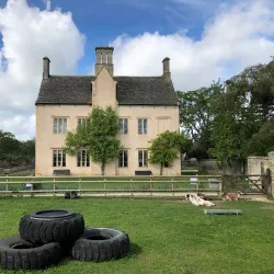 Cogges Manor Farm - Witney