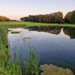 Witney Lakes Resort - Witney