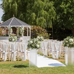 Cantley House Gardens - Wokingham