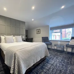 Cantley House Gardens - Wokingham