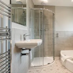 Cantley House Gardens - Wokingham