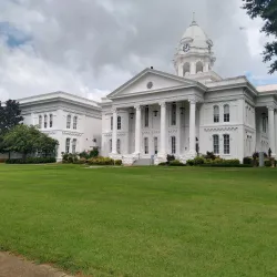 Colbert County Courthouse - Tuscumbia