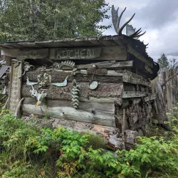 Kroschel Films Wildlife Center - Haines