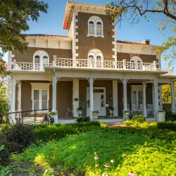 Peel Mansion Museum & Heritage Gardens - Bentonville