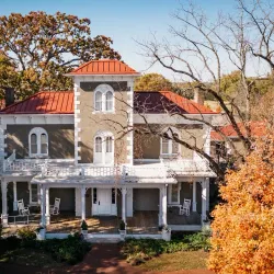 Peel Mansion Museum & Heritage Gardens - Bentonville