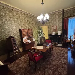 Peel Mansion Museum & Heritage Gardens - Bentonville