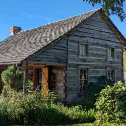 Peel Mansion Museum & Heritage Gardens - Bentonville