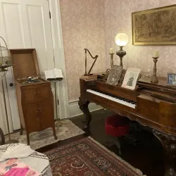 Peel Mansion Museum & Heritage Gardens - Bentonville