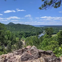 Pinnacle Mountain State Park - Little Rock