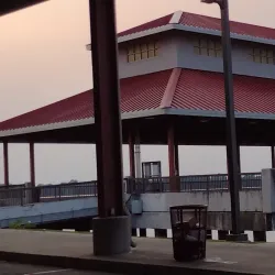 Lake Saracen - White Hall