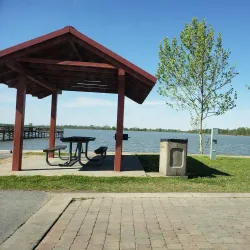 Lake Saracen - White Hall