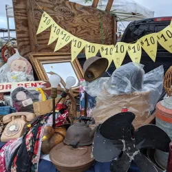 Alameda Point Antiques Faire - Alameda